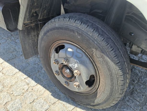 Toyota Dyna 150 3.0D · Ano 2001