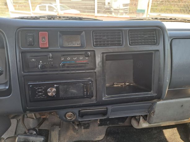 Toyota Dyna 150 3.0D · Ano 2001