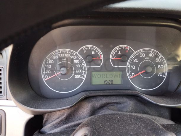 Fiat Punto · Ano 2010