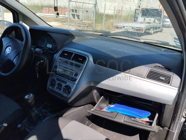 Fiat Punto · Ano 2010