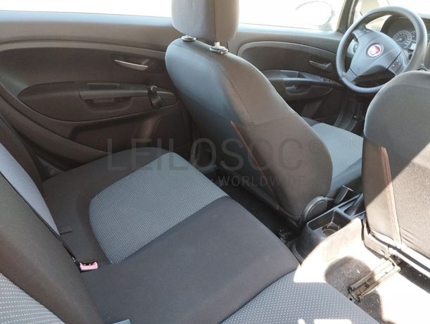 Fiat Punto · Ano 2010