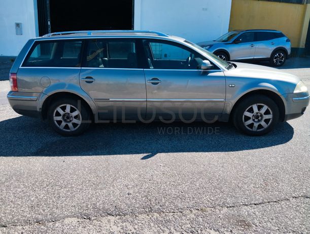Volkswagen Passat TDI · Ano 2002