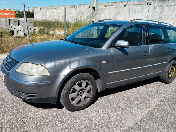 Volkswagen Passat TDI · Ano 2002