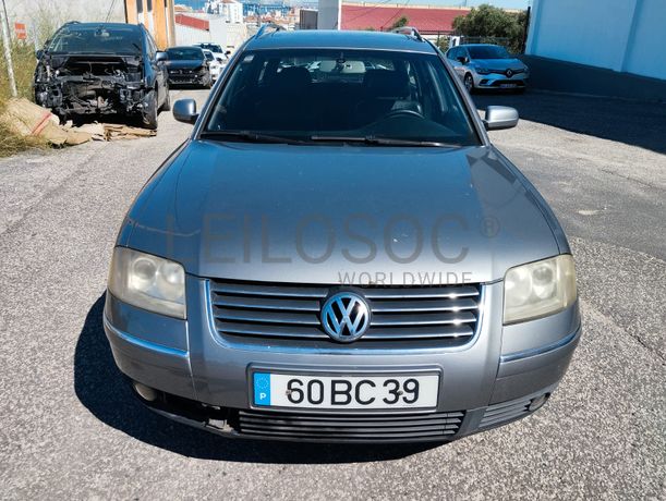 Volkswagen Passat TDI · Ano 2002