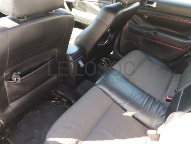 Volkswagen Passat TDI · Ano 2002