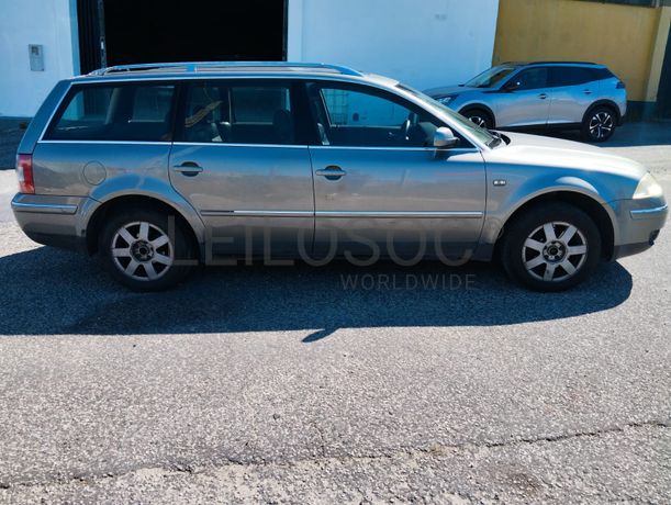 Volkswagen Passat TDI · Ano 2002