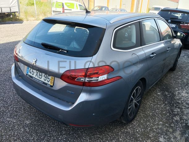 Peugeot 308 · Ano 2016