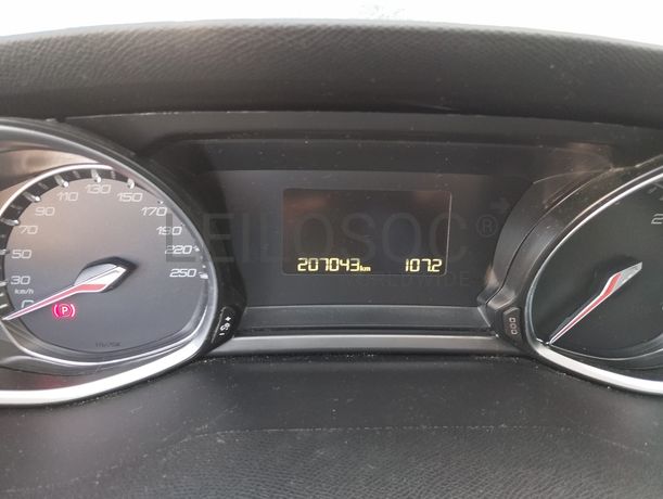 Peugeot 308 · Ano 2016