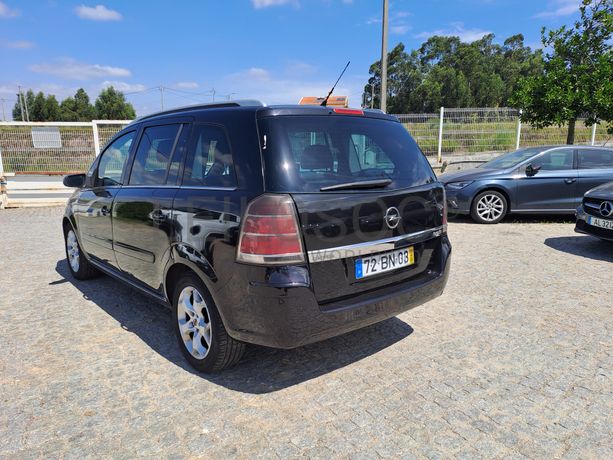 Opel Zafira 1.9 CDTI · Ano 2006