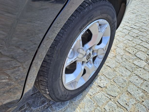 Opel Zafira 1.9 CDTI · Ano 2006