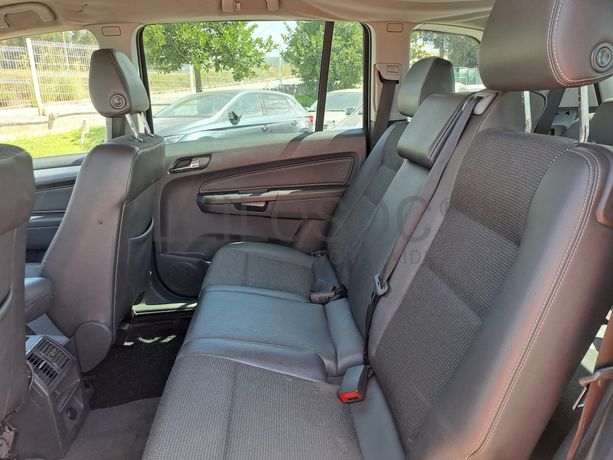 Opel Zafira 1.9 CDTI · Ano 2006