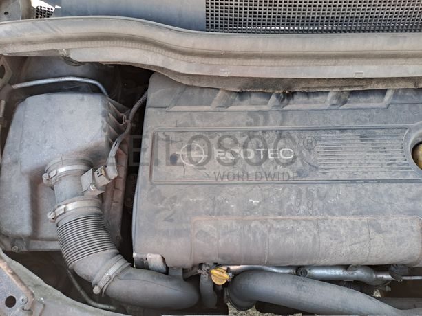 Opel Zafira 1.9 CDTI · Ano 2006