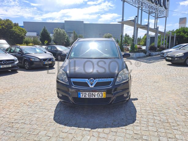 Opel Zafira 1.9 CDTI · Ano 2006