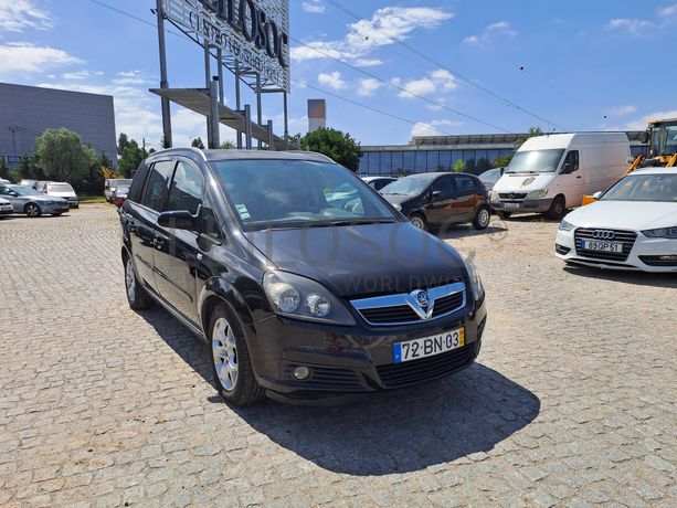 Opel Zafira 1.9 CDTI · Ano 2006