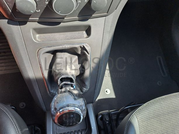 Opel Zafira 1.9 CDTI · Ano 2006