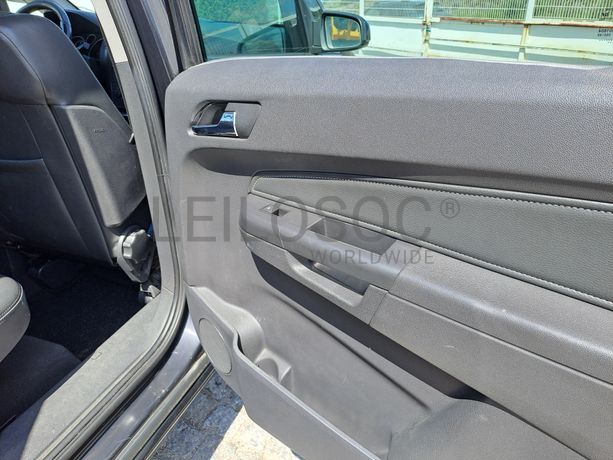 Opel Zafira 1.9 CDTI · Ano 2006