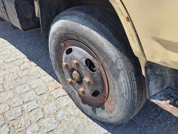 Toyota Dyna 250 · Basculante · Ano 1997