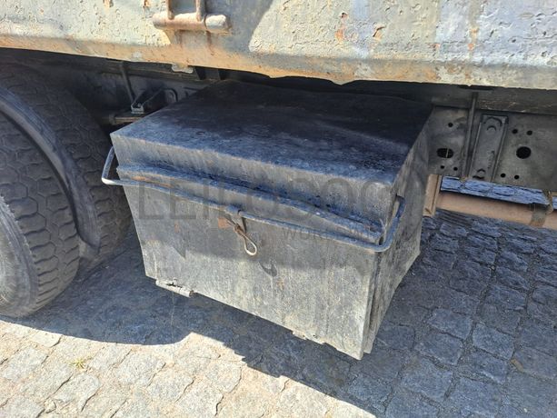 Toyota Dyna 250 · Basculante · Ano 1997