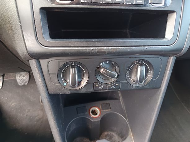 Volkswagen Polo · Ano 2013