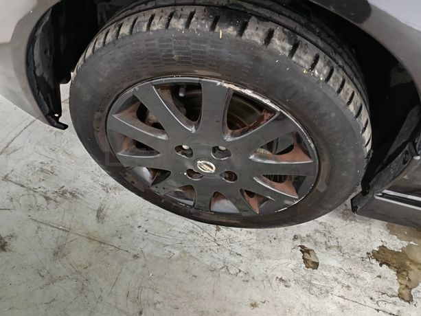 Nissan Almera 1.5 DCI · Ano 2005