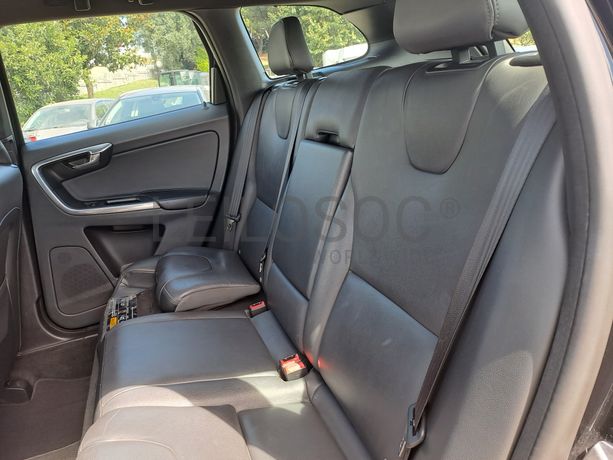 Volvo XC60 · Ano 2015