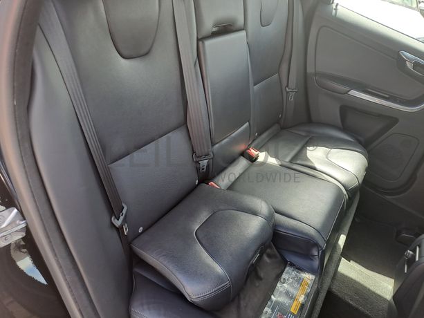 Volvo XC60 · Ano 2015