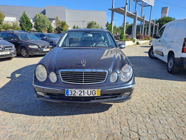 Mercedes-Benz E270 CDI · Ano 2002