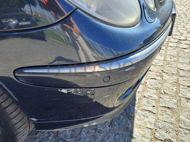 Mercedes-Benz E270 CDI · Ano 2002