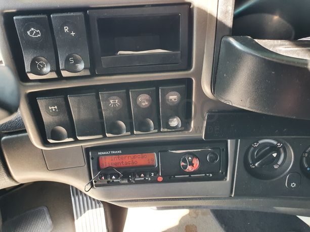 Renault Magnum 4x2 · Ano 2010