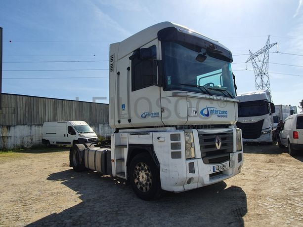 Renault Magnum 4x2 · Ano 2010
