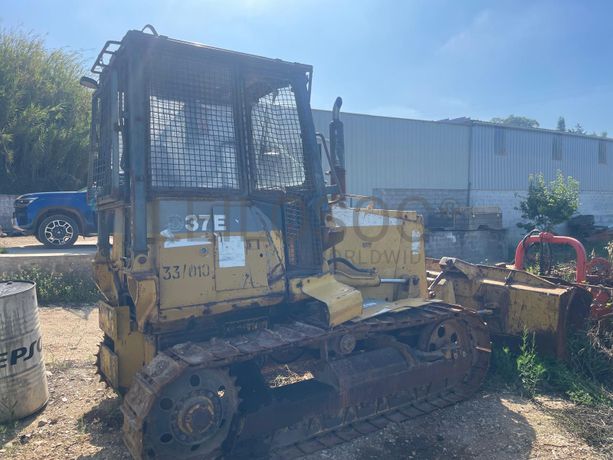 Bulldozer Komatsu D37E