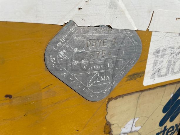 Bulldozer Komatsu D37E