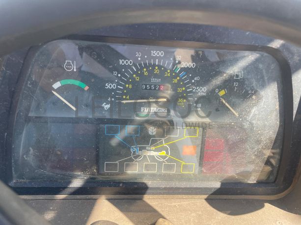 Trator Agrícola Fiat F100 DT · Ano 1993