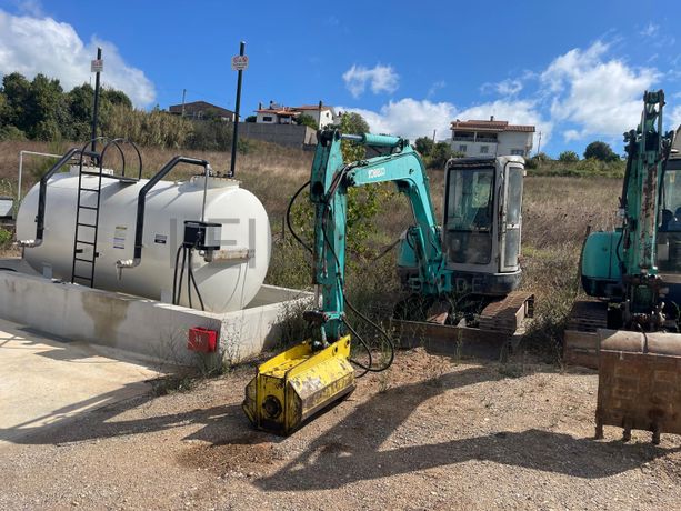 Mini Giratória Kobelco SK 45 · Ano 2007