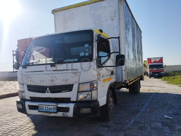 Viatura marca Mitsubishi Fuso