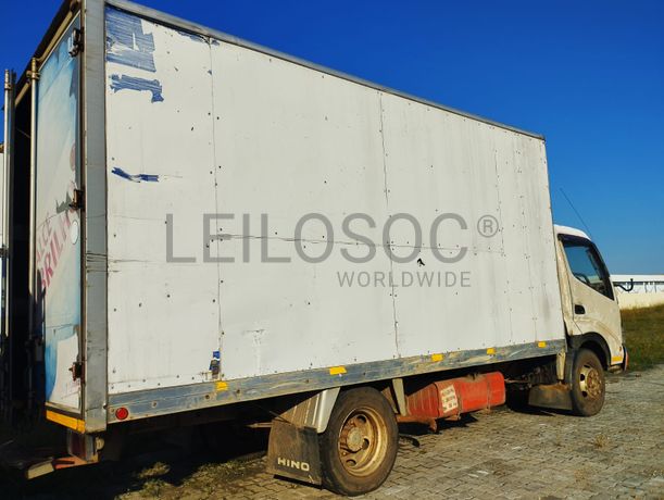 Viatura marca Toyota Dutro