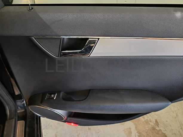 Mercedes-Benz C300 · Ano 2008