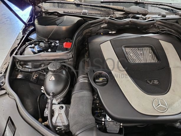 Mercedes-Benz C300 · Ano 2008