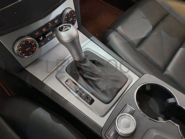 Mercedes-Benz C300 · Ano 2008