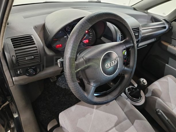 Audi A2 · Ano 2001