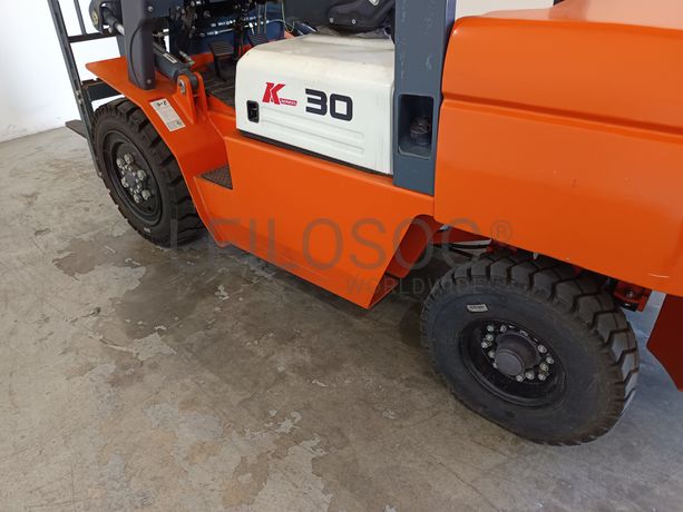 Empilhador Yangft · Ano 2023