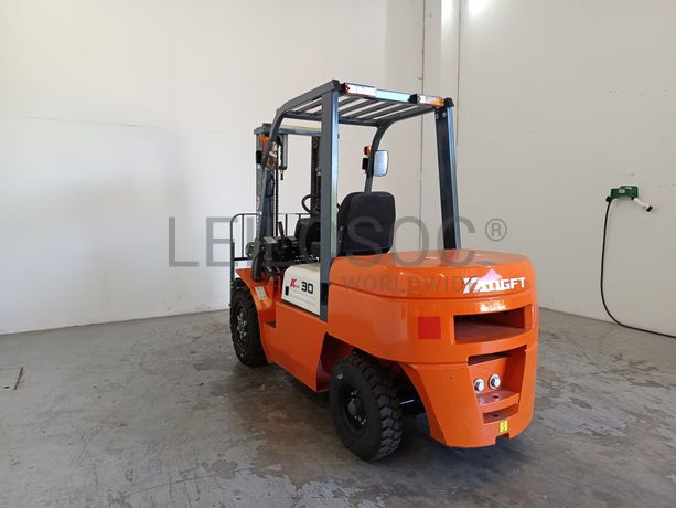 Empilhador Yangft · Ano 2023