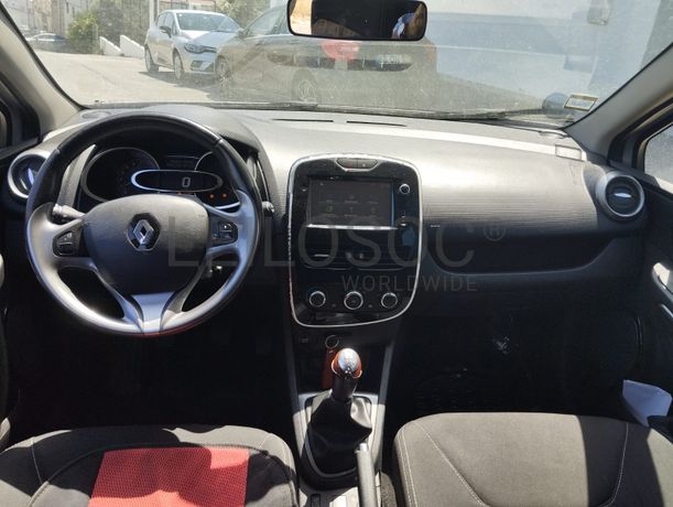 Renault Clio · Ano 2016