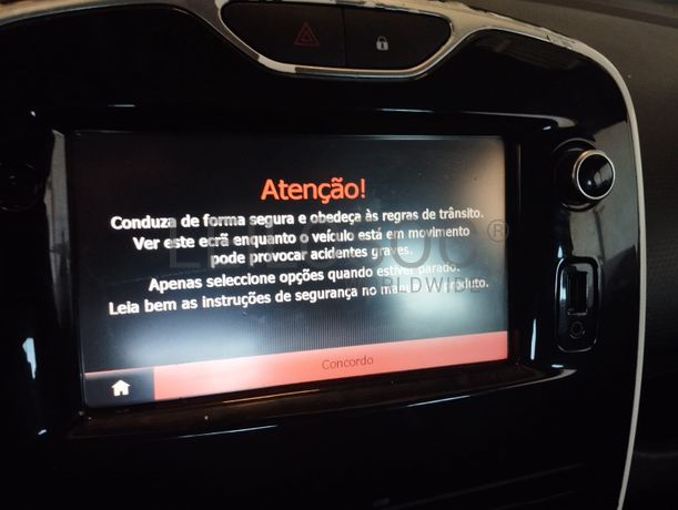 Renault Clio · Ano 2016