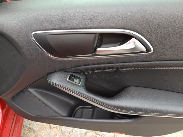 Mercedes-Benz A180 1.5 CDI · Ano 2013
