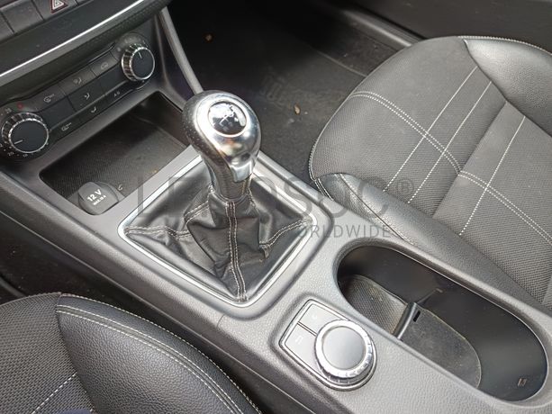 Mercedes-Benz A180 1.5 CDI · Ano 2013