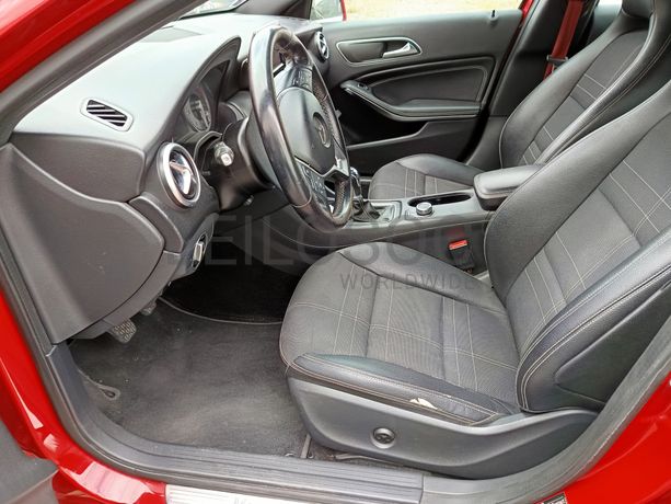 Mercedes-Benz A180 1.5 CDI · Ano 2013
