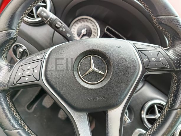 Mercedes-Benz A180 1.5 CDI · Ano 2013