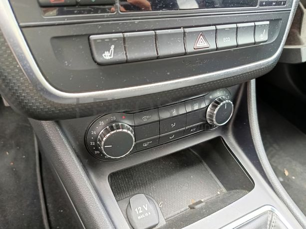 Mercedes-Benz A180 1.5 CDI · Ano 2013