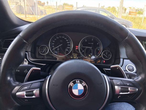 BMW 520D · Ano 2011